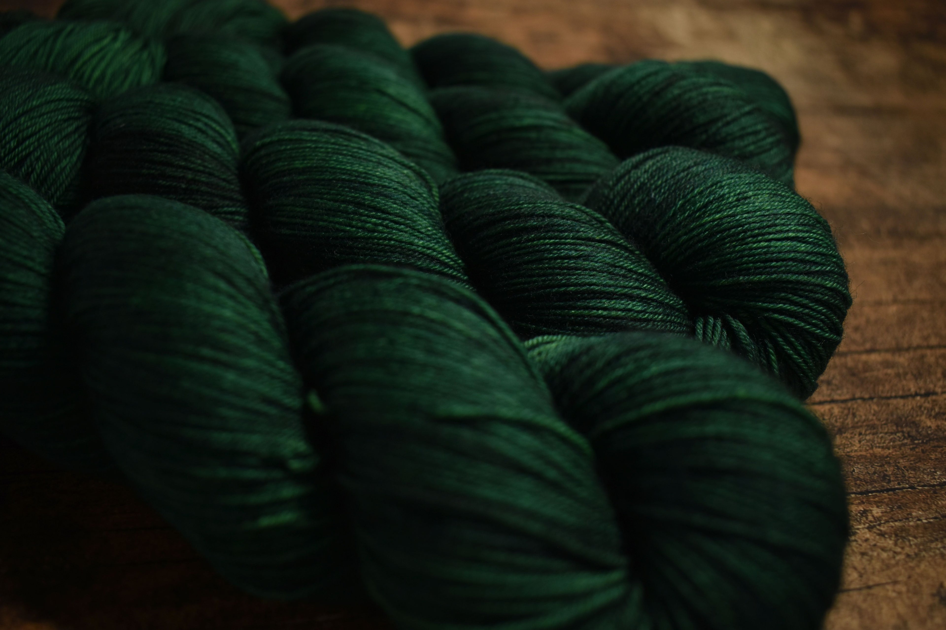 Ovillo Socks, forest (B1)