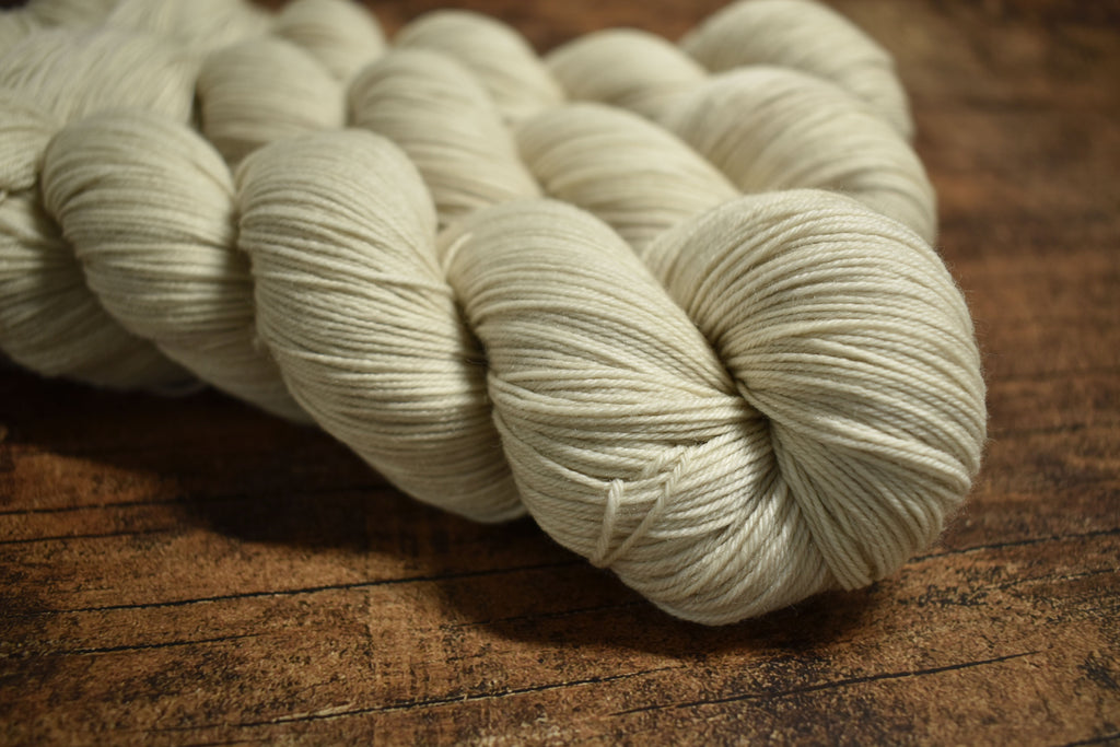 Ovillo Socks, Sand (B1)