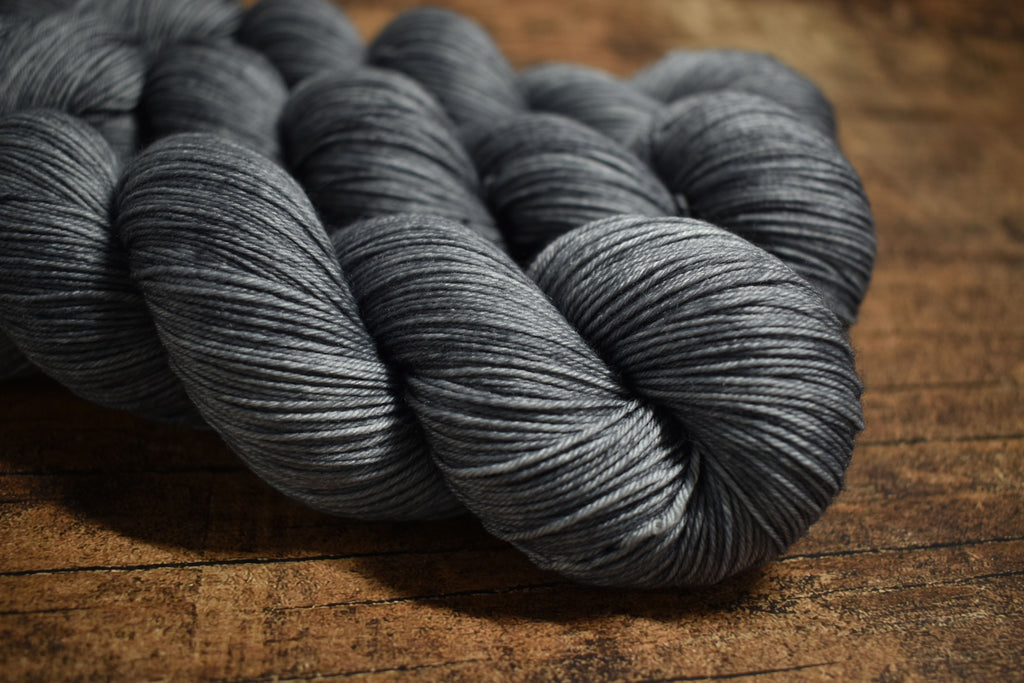 Ovillo Socks, grey (B9)