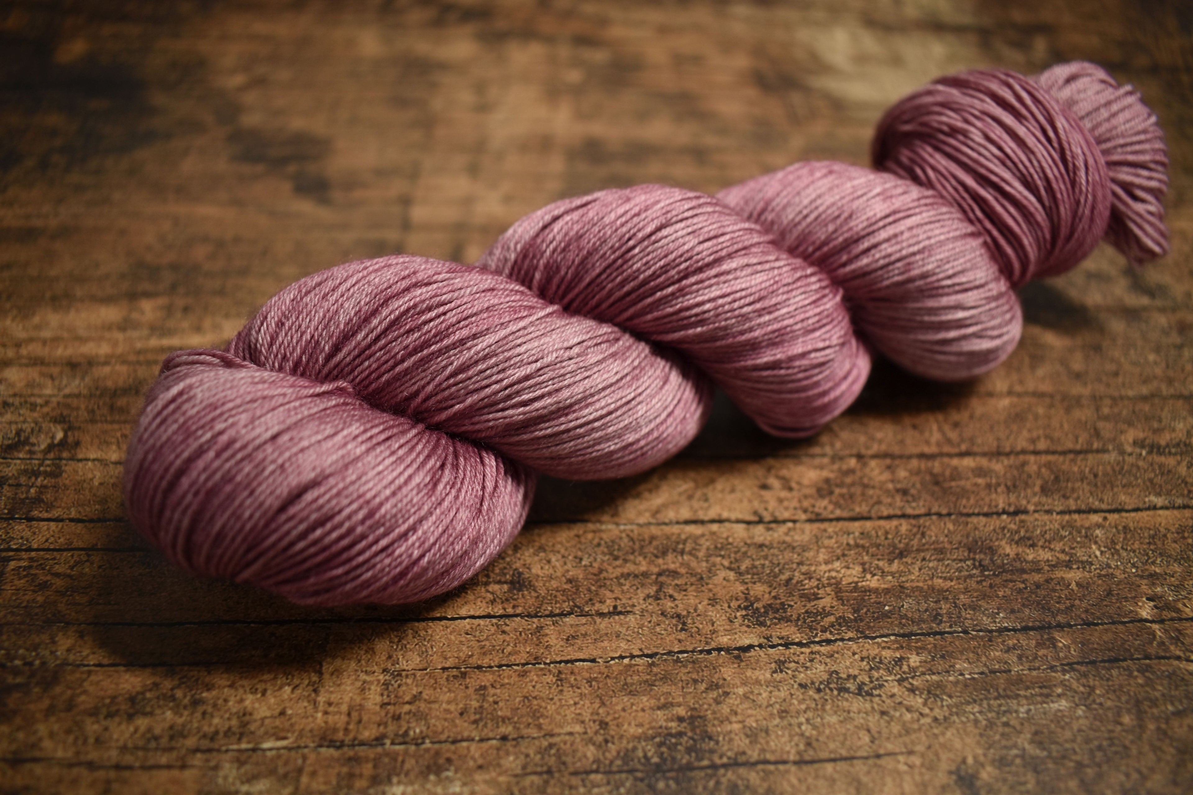 Ovillo Socks, little romance (B9)