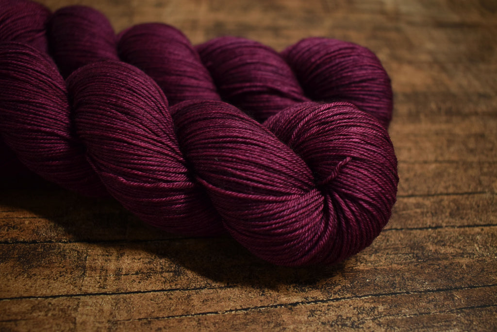 Ovillo Socks, fuchsia (B2)