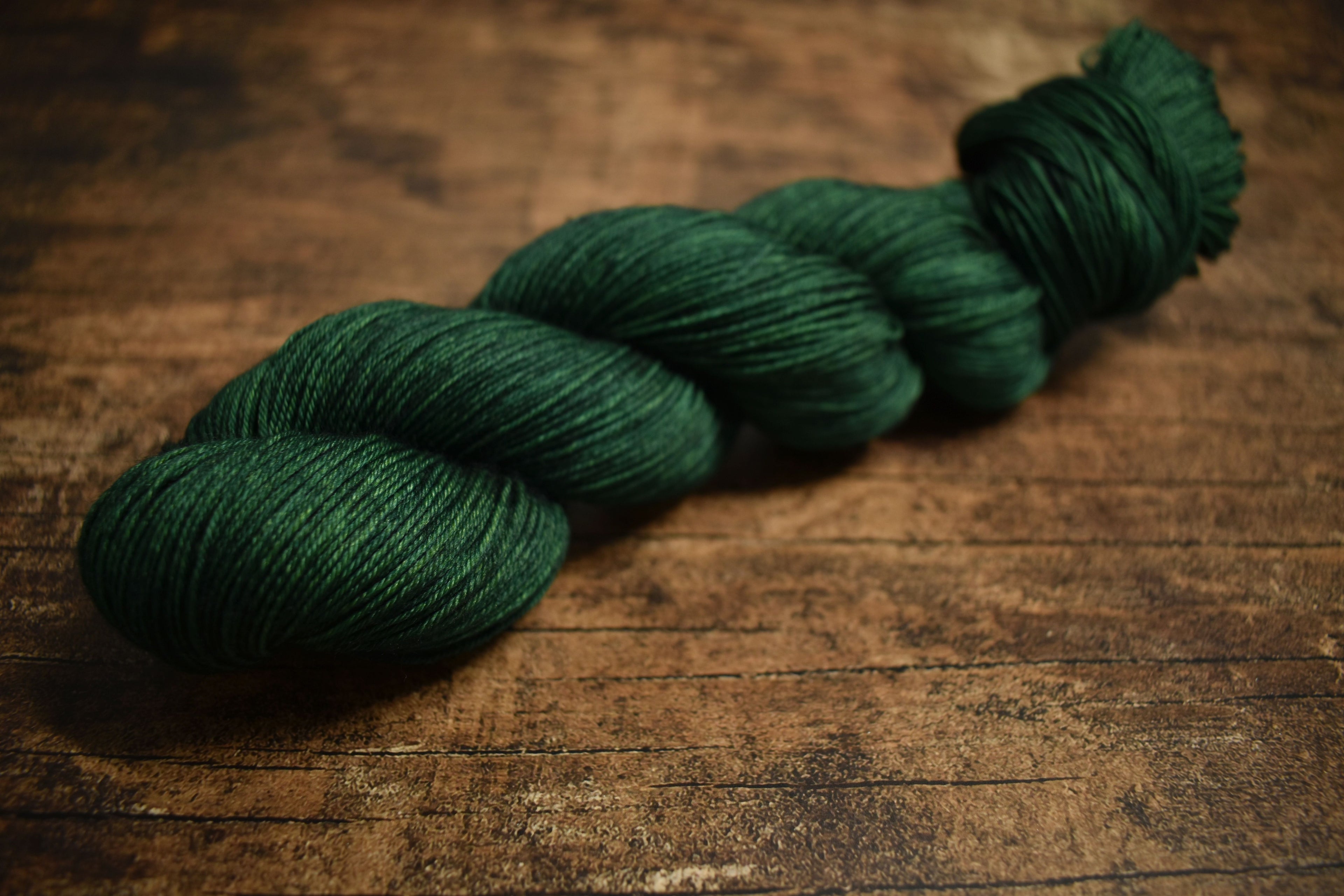 Ovillo Socks, forest (B8)