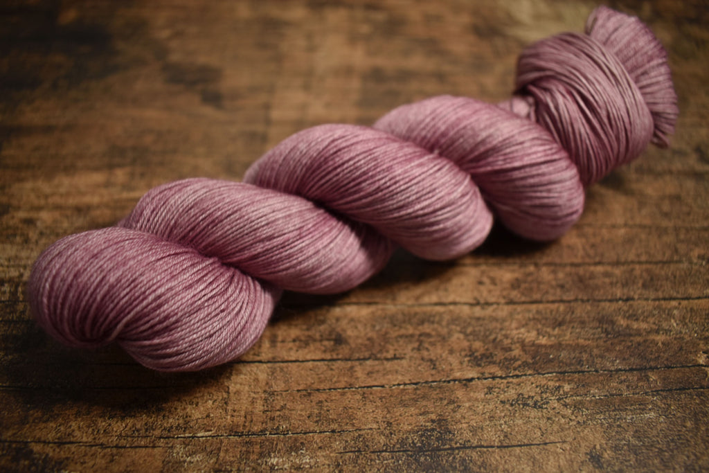 Ovillo Socks, little romance (B8)