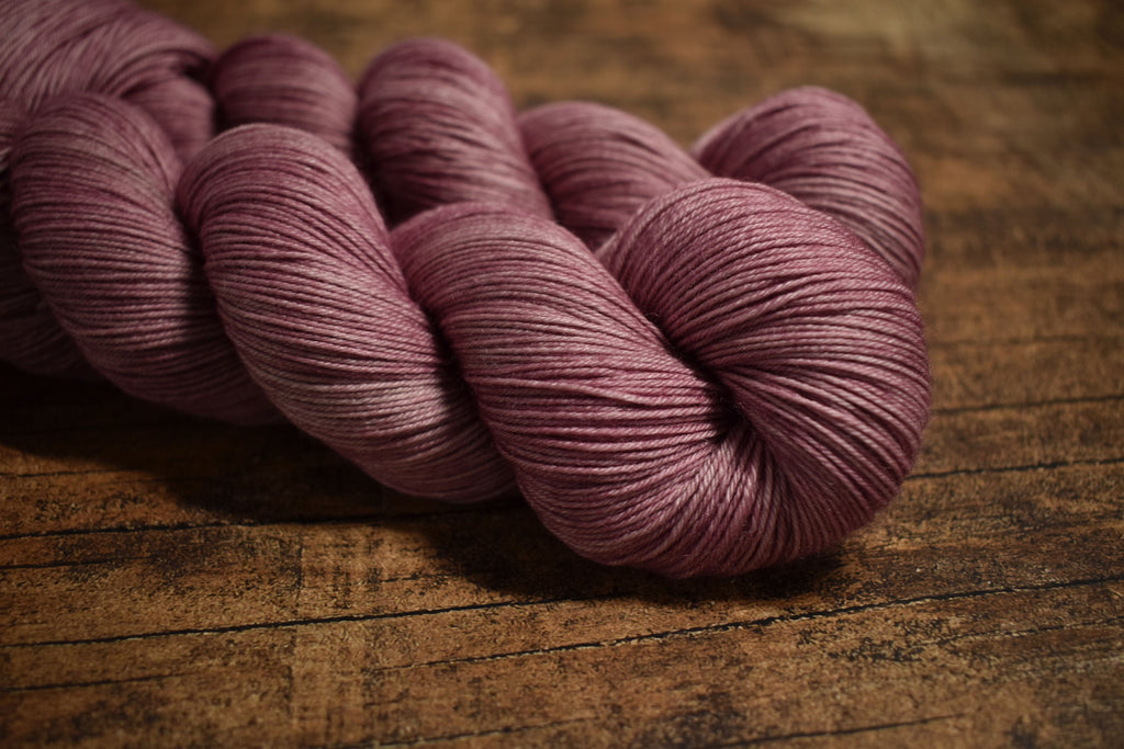 Ovillo Socks, little romance (B8)