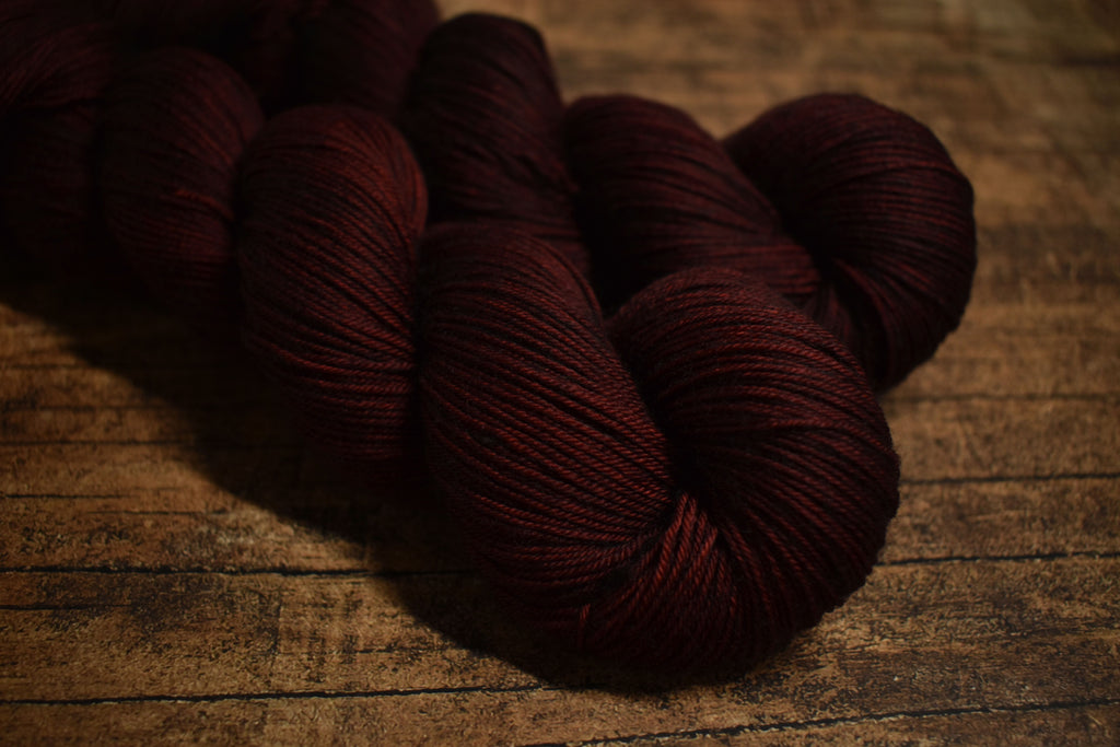 Ovillo Merino, deep red (B1)