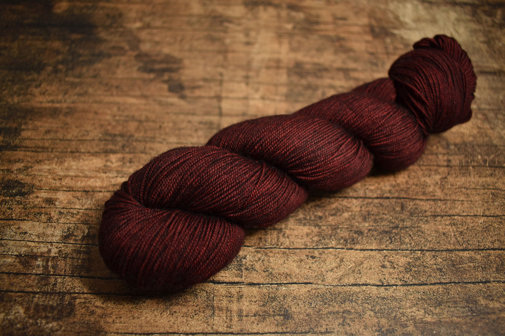 Ovillo Nube, deep red (B2)