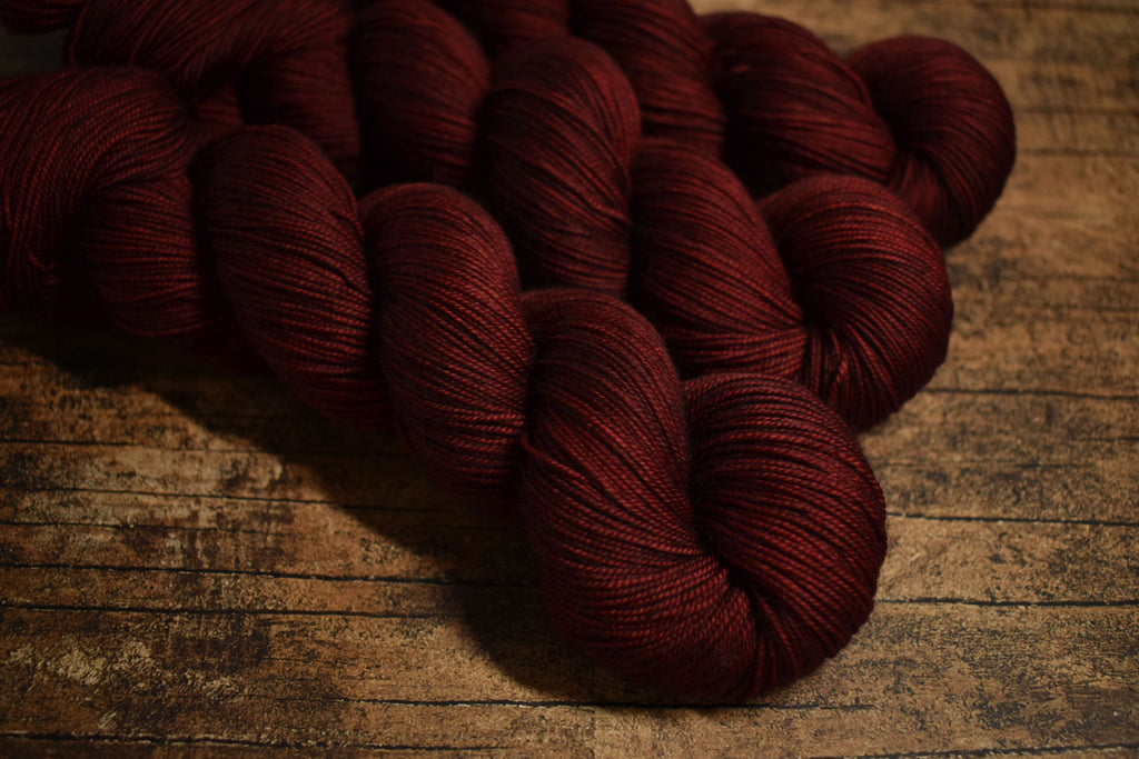 Ovillo Nube, deep red (B8)
