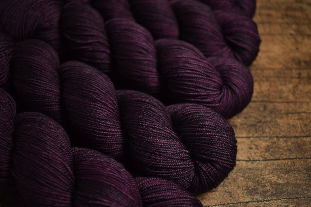 Ovillo Nube, dark romance (B1)