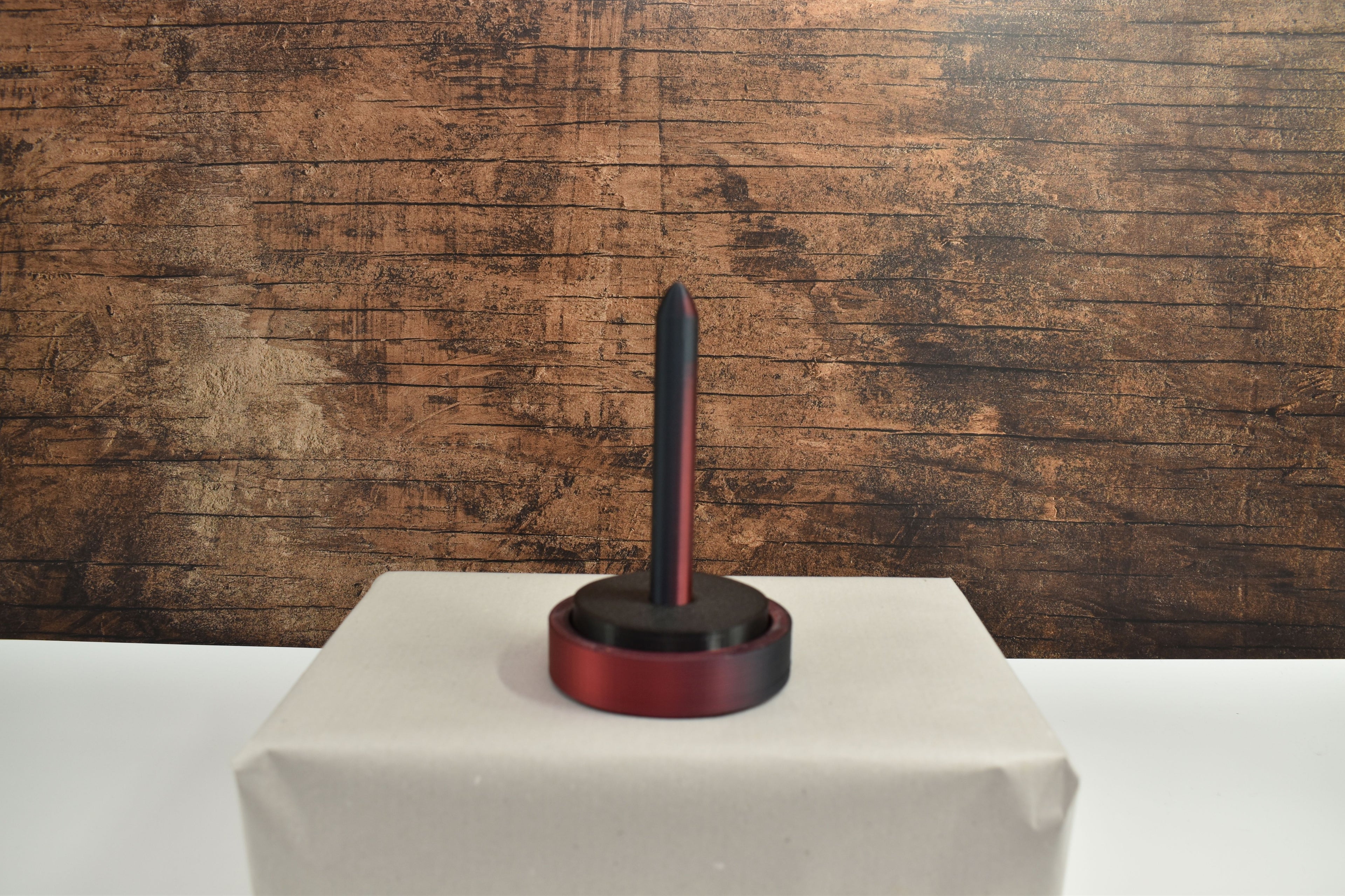 3D-Wollabroller klein, rot-schwarz