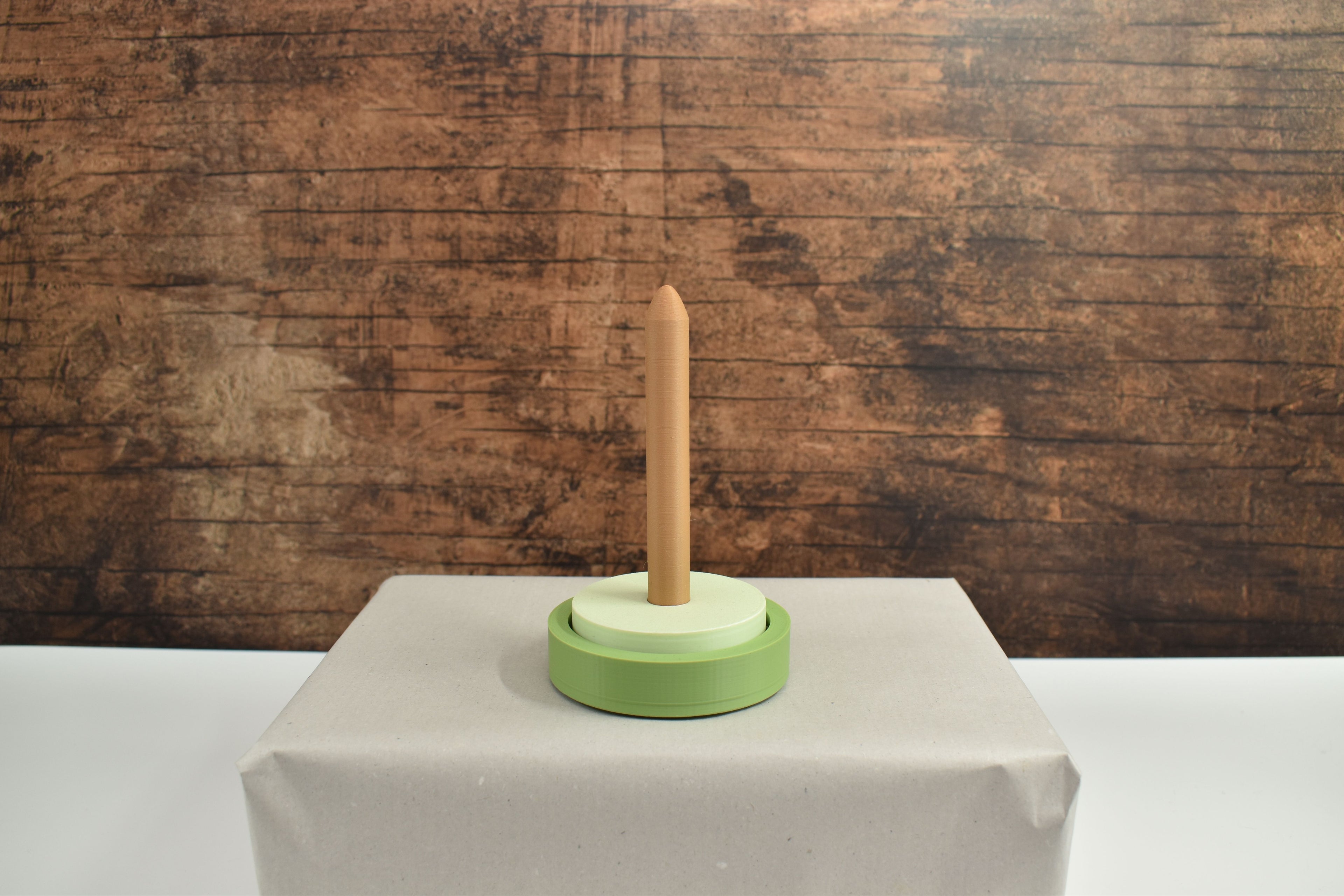 3D-Wollabroller klein, grün, brauner Stängel