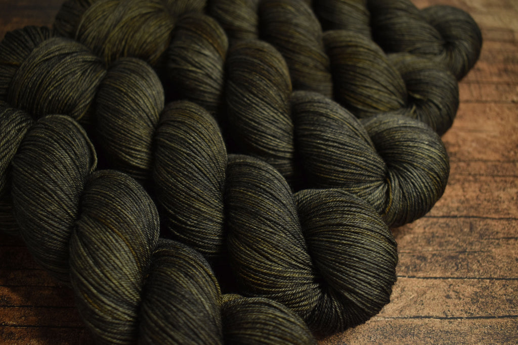 Ovillo Socks, Stone (B4)