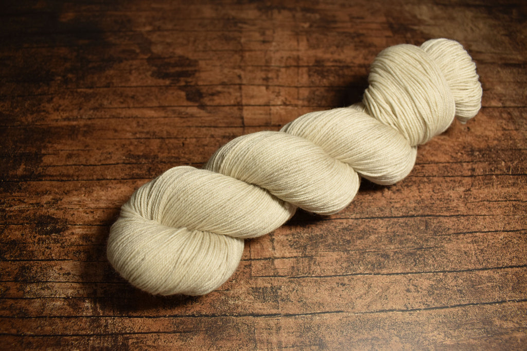 Ovillo Socks, Sand (B1)