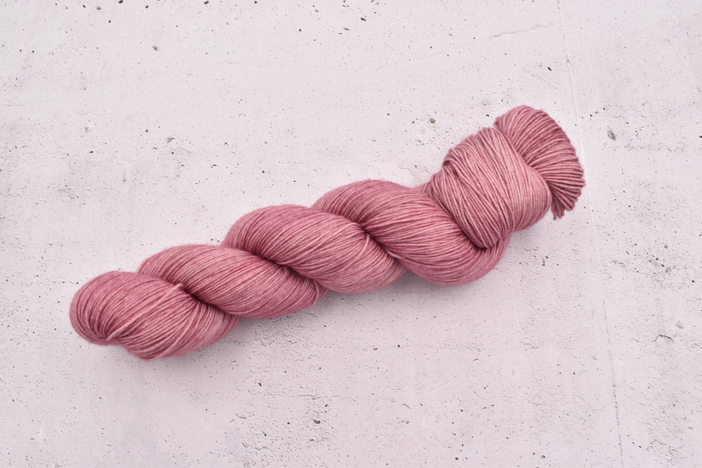 Ovillo Socks, little romance (B8)