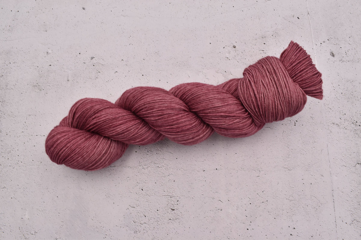 Ovillo Socks, little romance (B3)