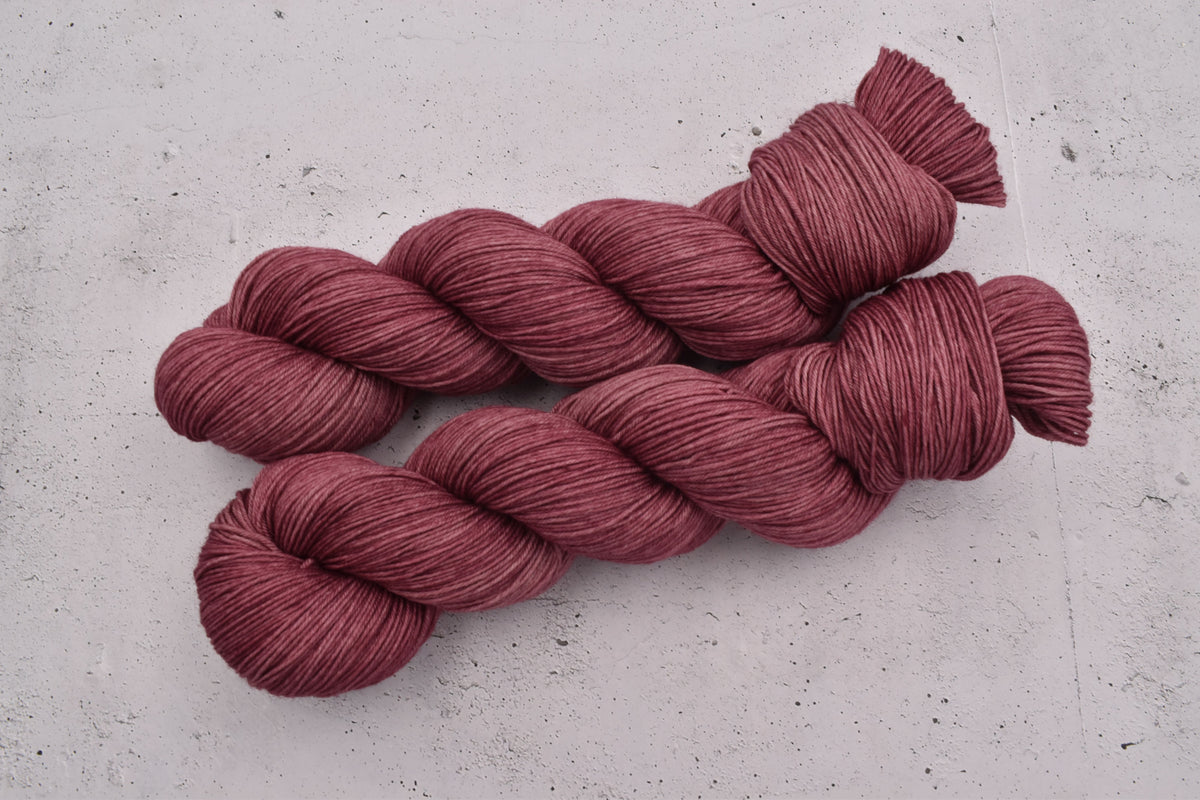 Ovillo Socks, little romance (B3)