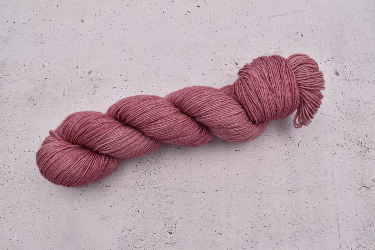 Ovillo Socks, little romance (B9)