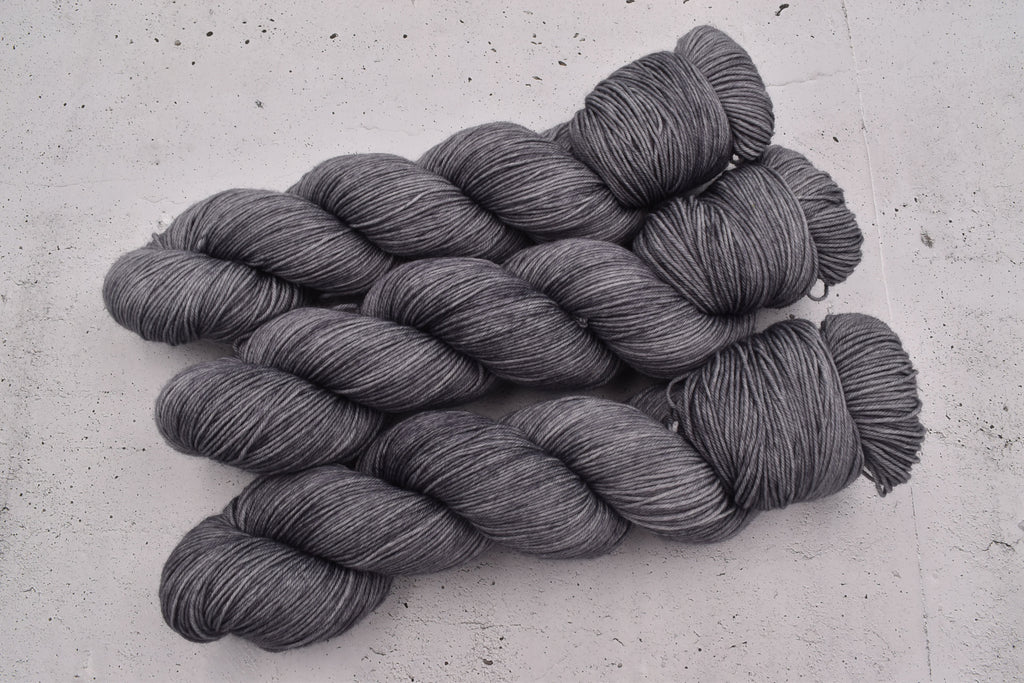 Ovillo Socks, grey (B7)