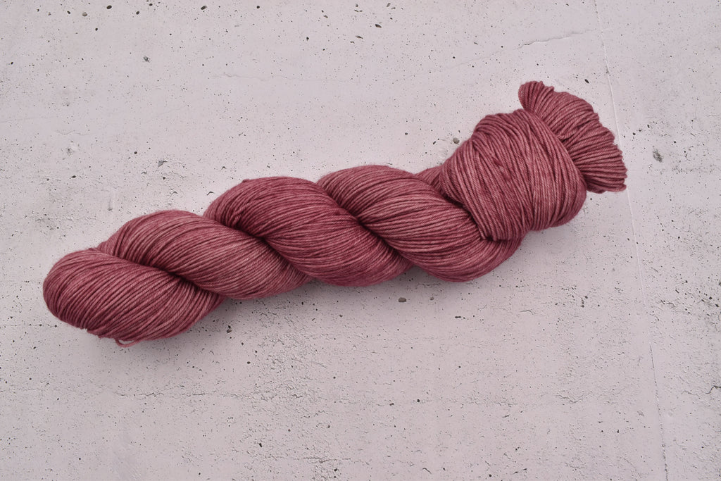 Ovillo Socks, little romance (B4)