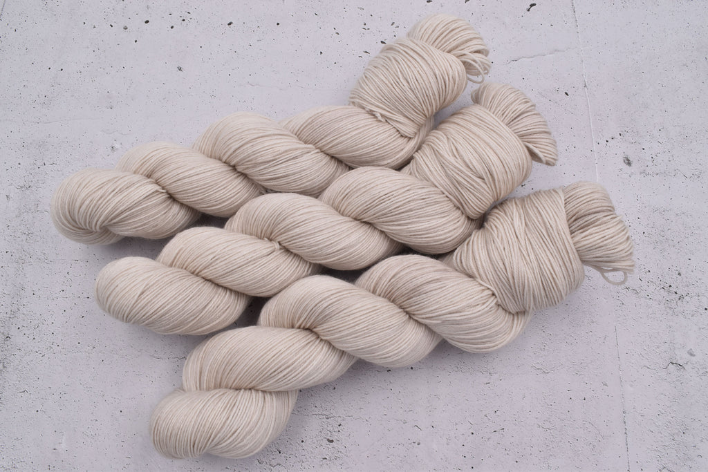 Ovillo Socks, Sand (B1)