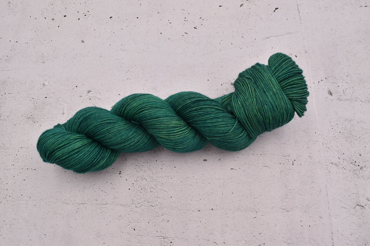 Ovillo Socks, forest hell (B2)