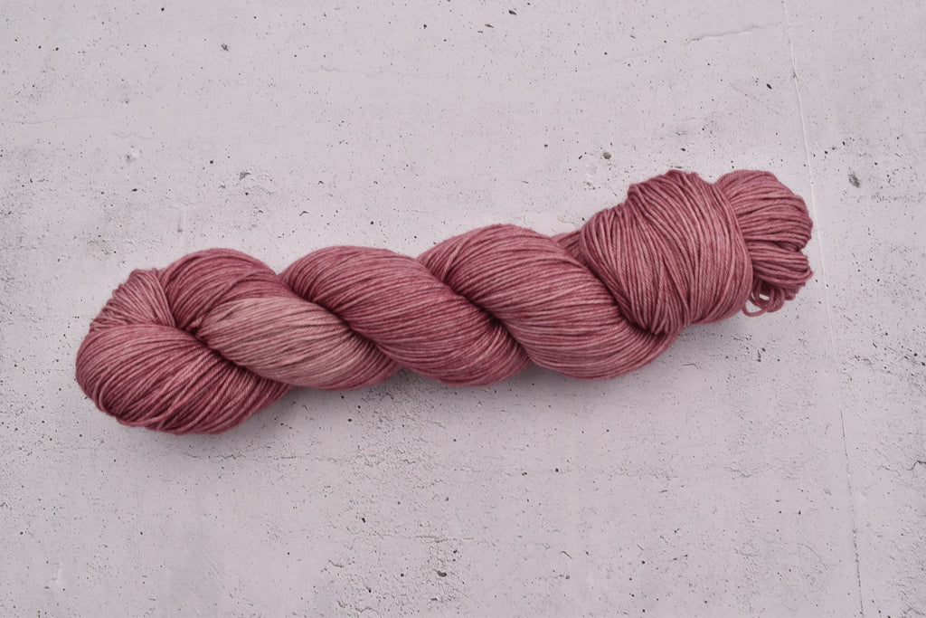 Ovillo Socks, little romance (B2)