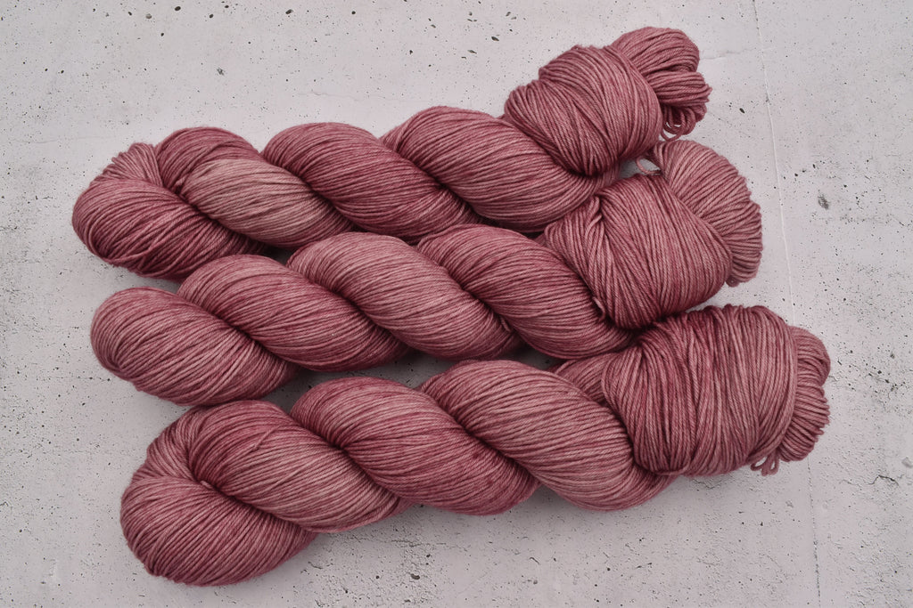 Ovillo Socks, little romance (B2)