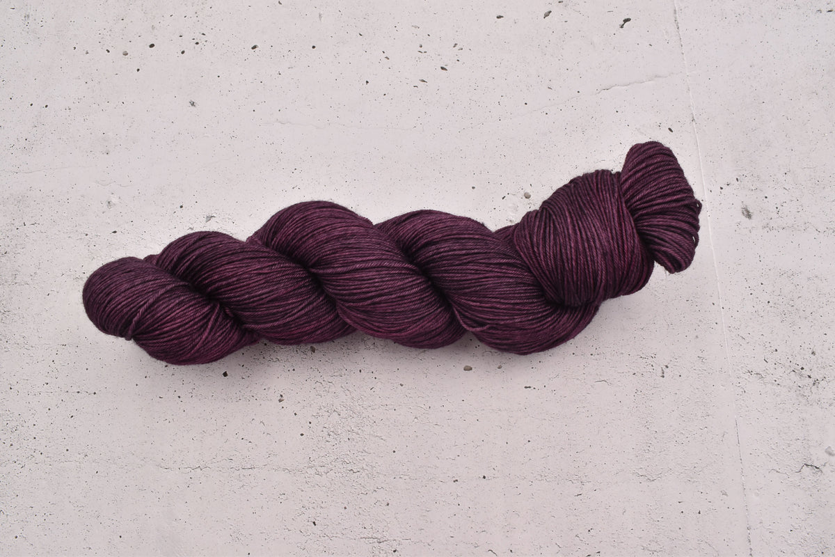 Ovillo Merino, dark romance (B1)