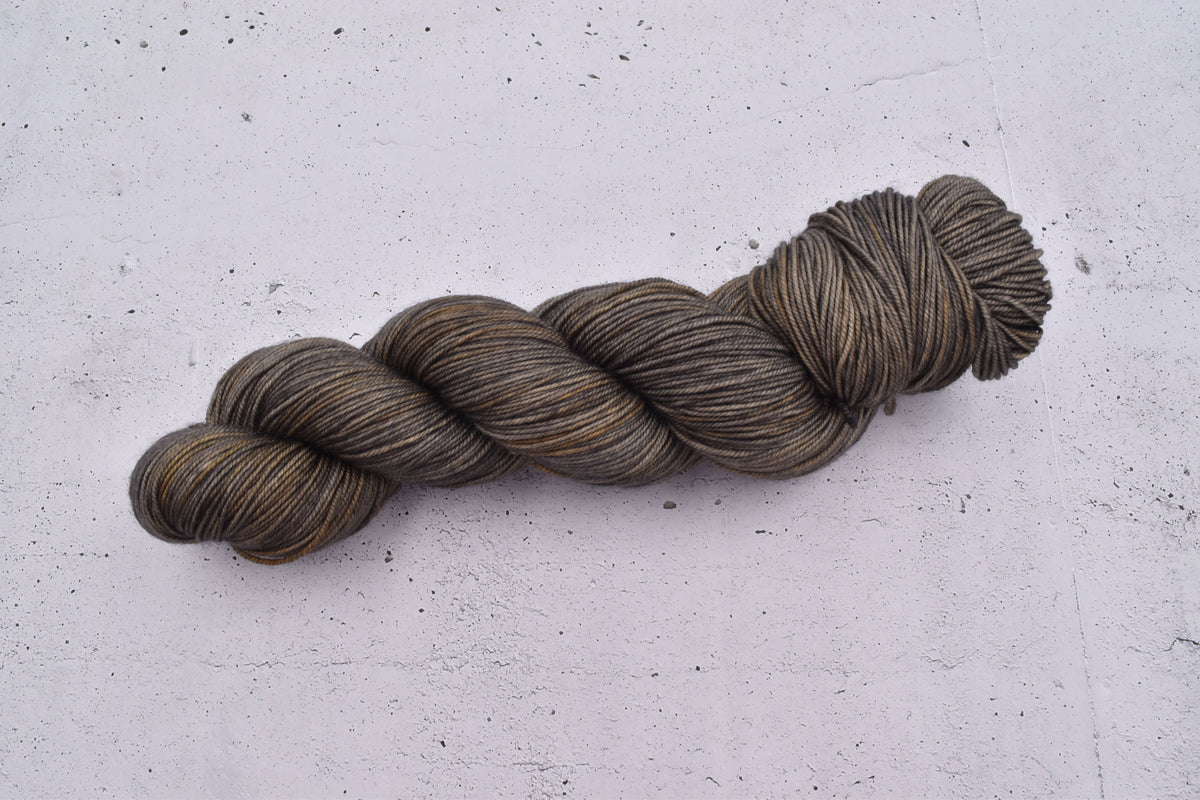 Ovillo Nube, Stone (B4)