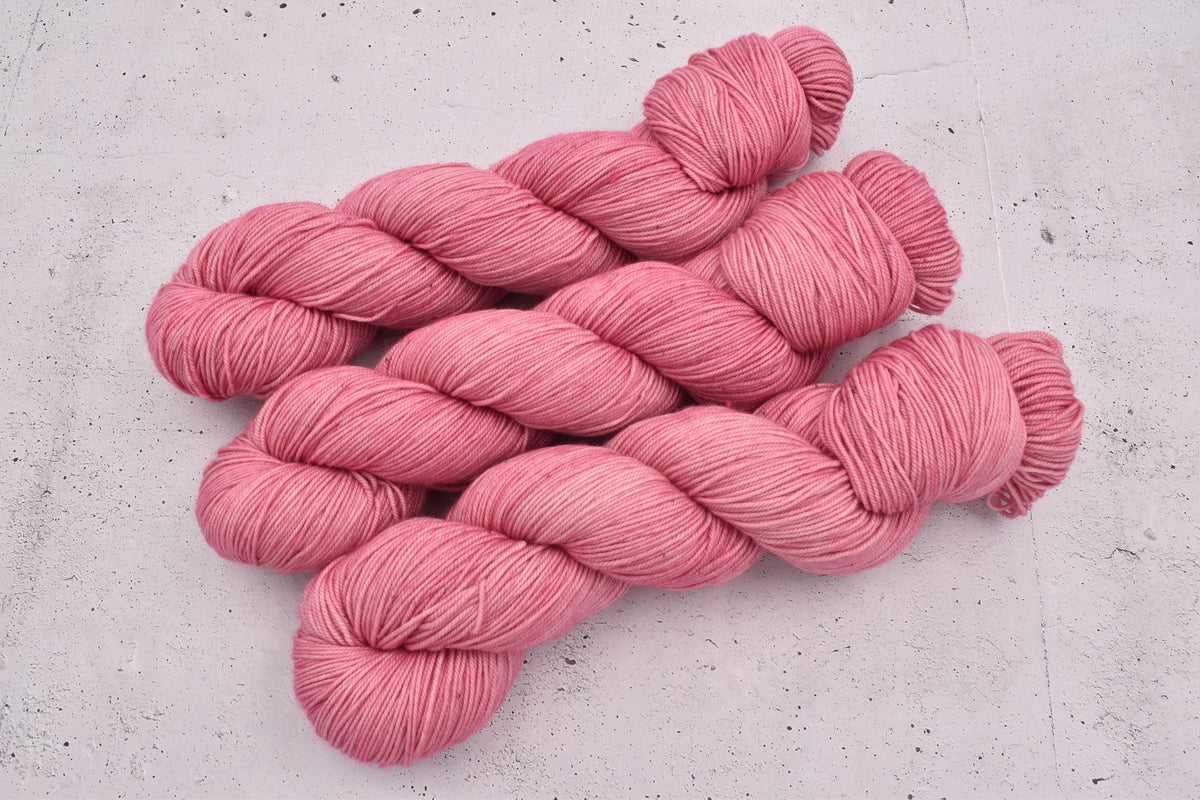 Ovillo Nube, soft raspberry (B1)