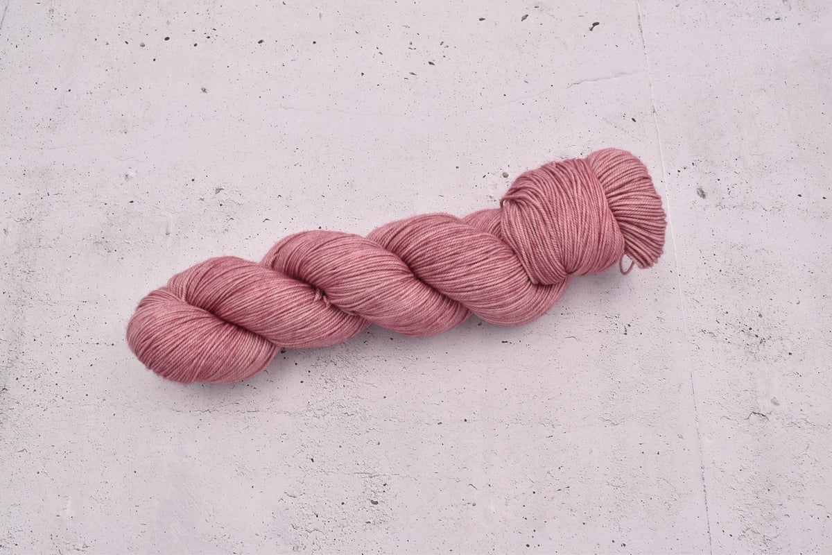 Ovillo Nube, little romance (B1)